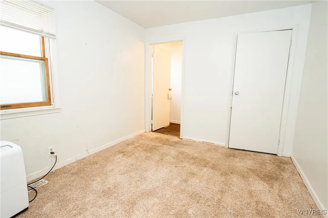 2128 Jerauld Avenue, Niagara Falls, New York 14305, Niagara Falls, New York 14305, 6 Bedrooms Bedrooms, ,4 BathroomsBathrooms,Residential,For Sale,2128 Jerauld Avenue, Niagara Falls, New York 14305,0,B1651182