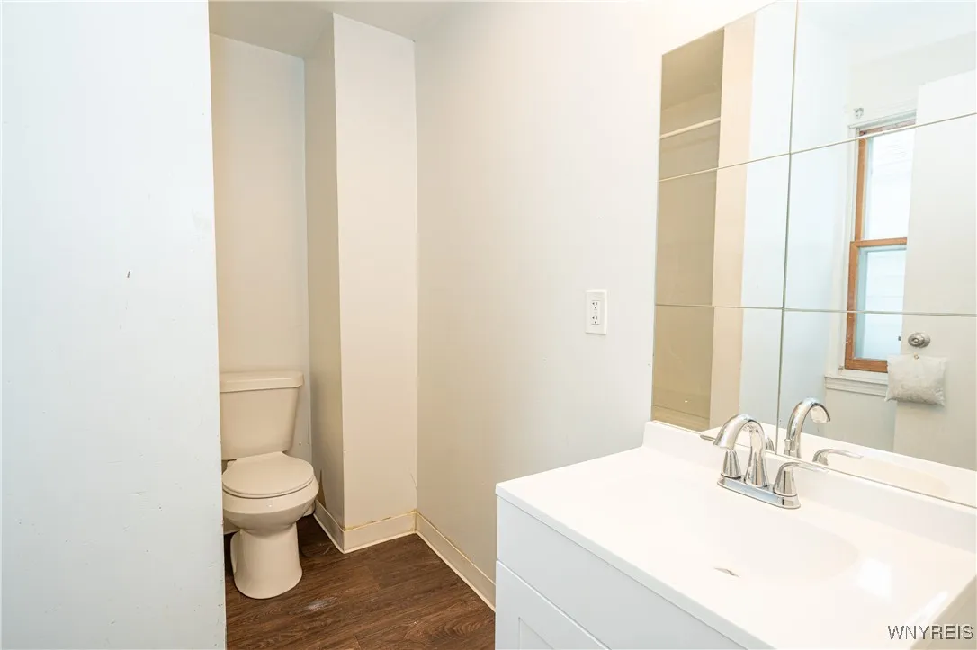 2128 Jerauld Avenue, Niagara Falls, New York 14305, Niagara Falls, New York 14305, 6 Bedrooms Bedrooms, ,4 BathroomsBathrooms,Residential,For Sale,2128 Jerauld Avenue, Niagara Falls, New York 14305,0,B1651182