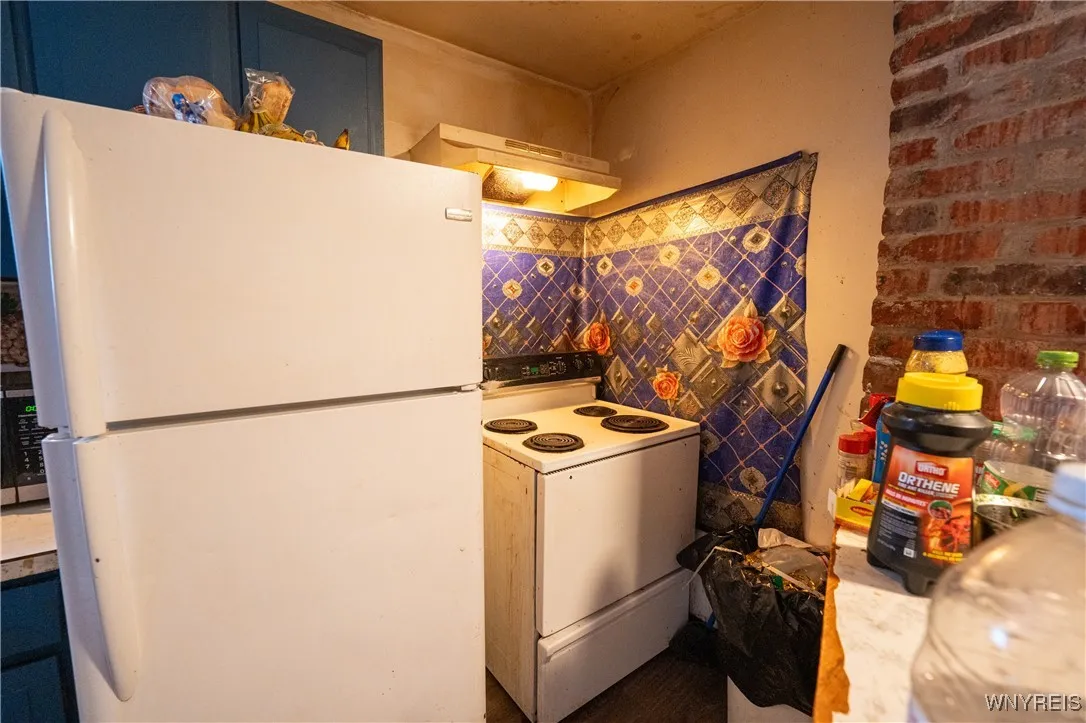 2128 Jerauld Avenue, Niagara Falls, New York 14305, Niagara Falls, New York 14305, 6 Bedrooms Bedrooms, ,4 BathroomsBathrooms,Residential,For Sale,2128 Jerauld Avenue, Niagara Falls, New York 14305,0,B1651182