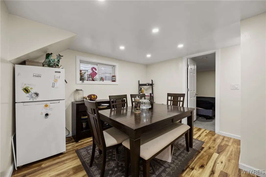 41 Hamilton Street, Buffalo, New York 14207, Buffalo, New York 14207, 5 Bedrooms Bedrooms, 10 Rooms Rooms,2 BathroomsBathrooms,Residential,Closed,41 Hamilton Street, Buffalo, New York 14207,0,B1651850