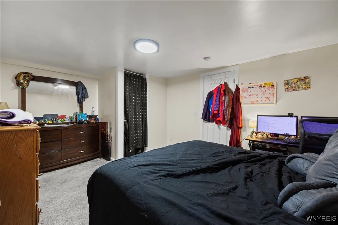 41 Hamilton Street, Buffalo, New York 14207, Buffalo, New York 14207, 5 Bedrooms Bedrooms, 10 Rooms Rooms,2 BathroomsBathrooms,Residential,Closed,41 Hamilton Street, Buffalo, New York 14207,0,B1651850