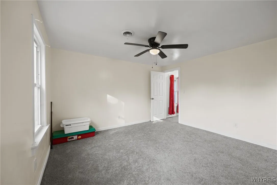 41 Hamilton Street, Buffalo, New York 14207, Buffalo, New York 14207, 5 Bedrooms Bedrooms, 10 Rooms Rooms,2 BathroomsBathrooms,Residential,Closed,41 Hamilton Street, Buffalo, New York 14207,0,B1651850