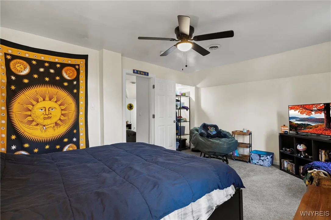 41 Hamilton Street, Buffalo, New York 14207, Buffalo, New York 14207, 5 Bedrooms Bedrooms, 10 Rooms Rooms,2 BathroomsBathrooms,Residential,Closed,41 Hamilton Street, Buffalo, New York 14207,0,B1651850