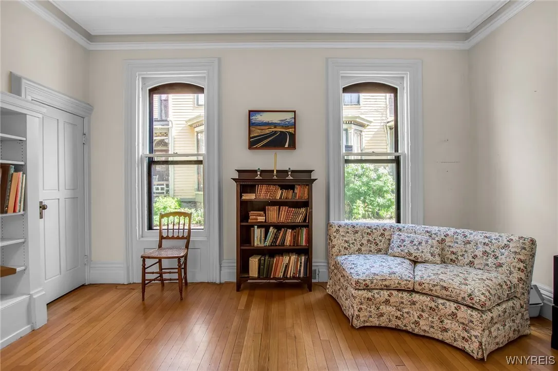 41 Irving Place, Buffalo, New York 14201, Buffalo, New York 14201, 4 Bedrooms Bedrooms, 9 Rooms Rooms,2 BathroomsBathrooms,Residential,For Sale,41 Irving Place, Buffalo, New York 14201,0,B1652336