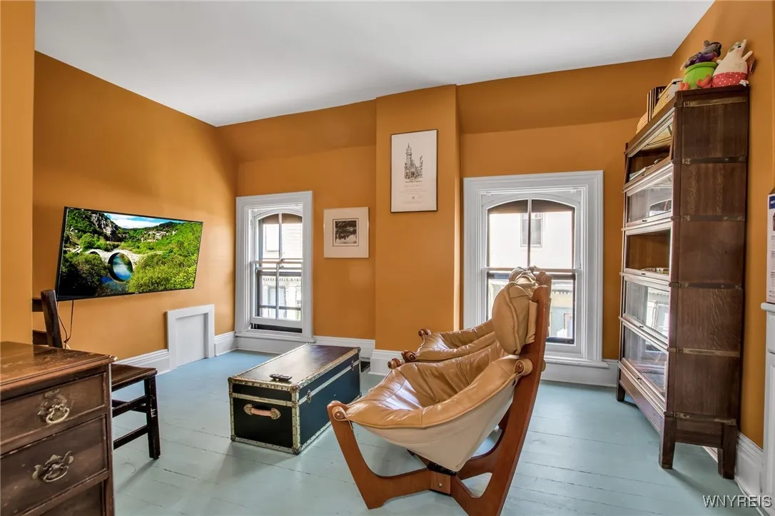 41 Irving Place, Buffalo, New York 14201, Buffalo, New York 14201, 4 Bedrooms Bedrooms, 9 Rooms Rooms,2 BathroomsBathrooms,Residential,For Sale,41 Irving Place, Buffalo, New York 14201,0,B1652336