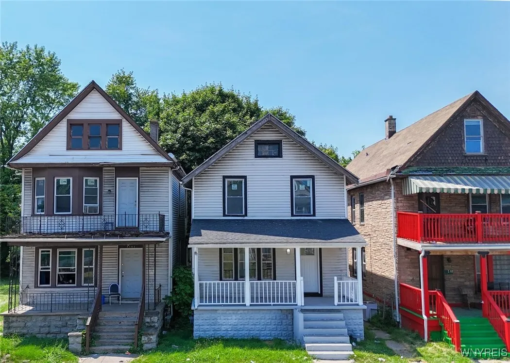 2106 Bailey Avenue, Buffalo, New York 14211, Buffalo, New York 14211, 3 Bedrooms Bedrooms, 7 Rooms Rooms,1 BathroomBathrooms,Residential,For Sale,2106 Bailey Avenue, Buffalo, New York 14211,0,B1652681
