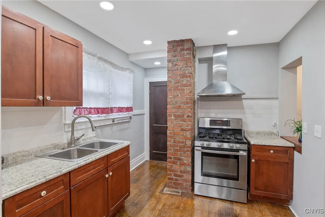 140 Ruth Avenue, Syracuse, New York 13210, Syracuse, New York 13210, 3 Bedrooms Bedrooms, 7 Rooms Rooms,1 BathroomBathrooms,Residential,For Sale,140 Ruth Avenue, Syracuse, New York 13210,0,S1652269