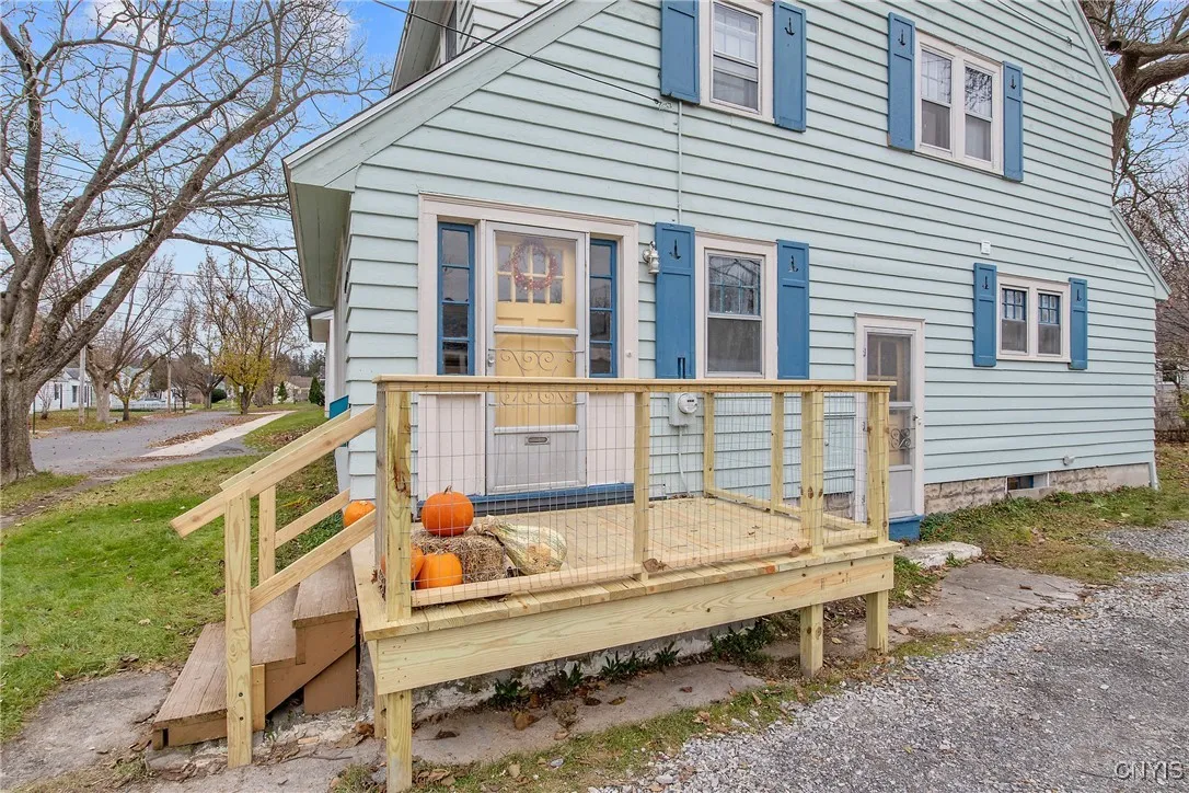 140 Ruth Avenue, Syracuse, New York 13210, Syracuse, New York 13210, 3 Bedrooms Bedrooms, 7 Rooms Rooms,1 BathroomBathrooms,Residential,For Sale,140 Ruth Avenue, Syracuse, New York 13210,0,S1652269