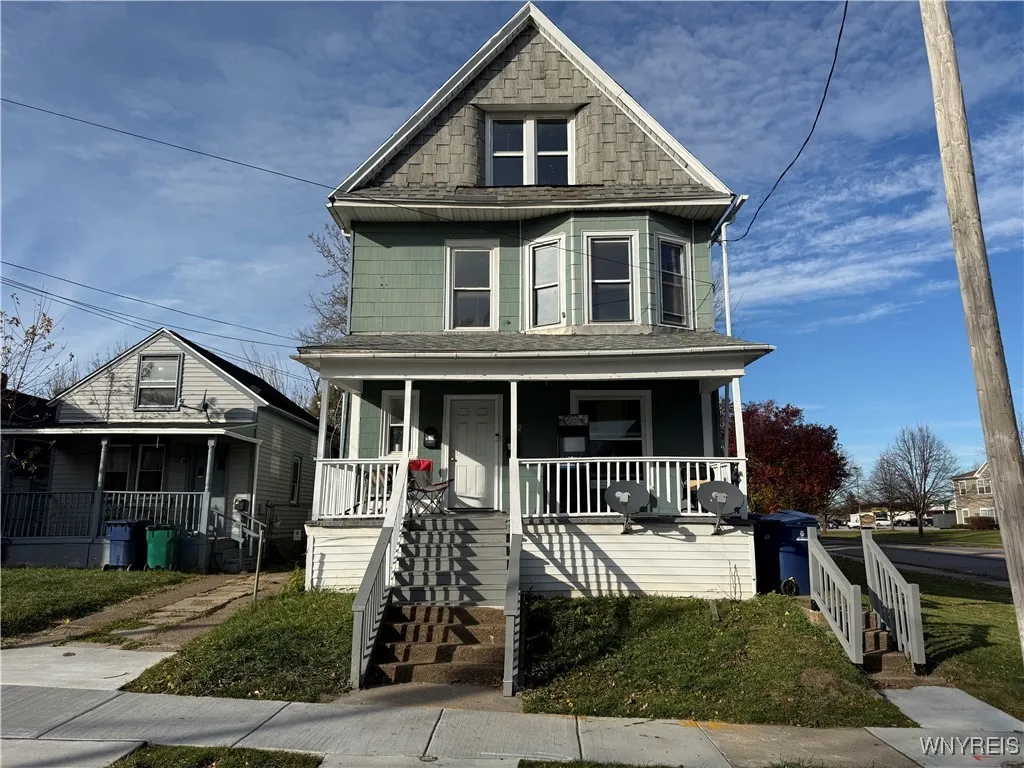 172 Austin Street, Buffalo, New York 14207, Buffalo, New York 14207, 6 Bedrooms Bedrooms, ,2 BathroomsBathrooms,Residential,For Sale,172 Austin Street, Buffalo, New York 14207,0,B1652480