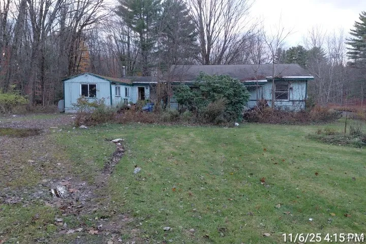 31 Cemetary Road, Constantia, New York 13044, Constantia, New York 13044, 4 Bedrooms Bedrooms, 6 Rooms Rooms,2 BathroomsBathrooms,Residential,For Sale,31 Cemetary Road, Constantia, New York 13044,0,S1652652