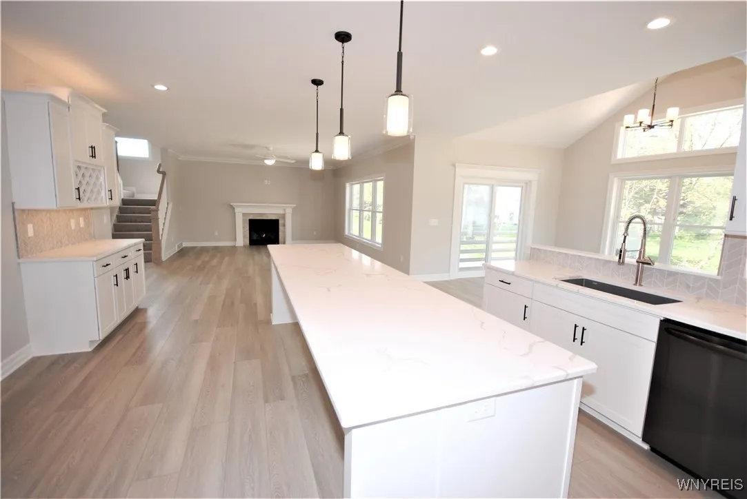 7 Knoche Way, Orchard Park, New York 14127, Orchard Park, New York 14127, 4 Bedrooms Bedrooms, 12 Rooms Rooms,2 BathroomsBathrooms,Residential,For Sale,7 Knoche Way, Orchard Park, New York 14127,0,B1651775