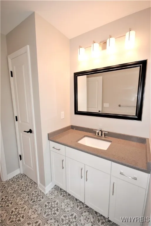 7 Knoche Way, Orchard Park, New York 14127, Orchard Park, New York 14127, 4 Bedrooms Bedrooms, 12 Rooms Rooms,2 BathroomsBathrooms,Residential,For Sale,7 Knoche Way, Orchard Park, New York 14127,0,B1651775