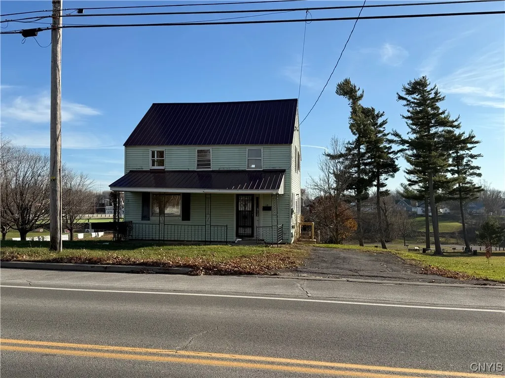 29 West Hatfield Street, Massena, New York 13662, Massena, New York 13662, 3 Bedrooms Bedrooms, 6 Rooms Rooms,1 BathroomBathrooms,Residential,For Sale,29 West Hatfield Street, Massena, New York 13662,0,S1652959