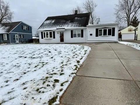 44 Elsie Lane, Grand Island, New York 14072, Grand Island, New York 14072, 4 Bedrooms Bedrooms, 7 Rooms Rooms,1 BathroomBathrooms,Residential,Closed,44 Elsie Lane, Grand Island, New York 14072,0,B1652893