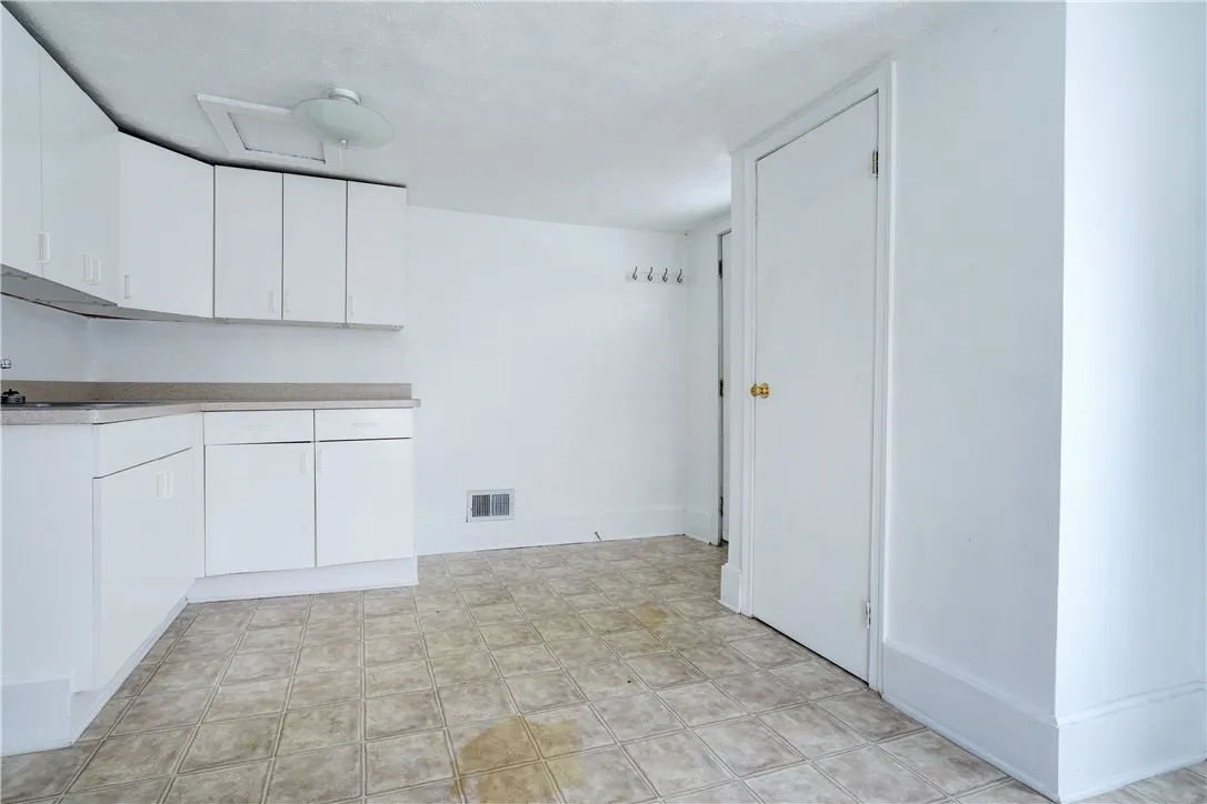 56 Market Street, Sweden, New York 14420, Sweden, New York 14420, 3 Bedroom Bedrooms, ,2 BathroomBathrooms,Residential,For Sale,56 Market Street, Sweden, New York 14420,0,R1653004