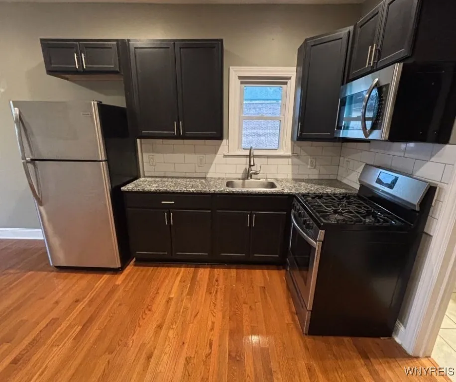 2096 Seneca Street, Buffalo, New York 14210, Buffalo, New York 14210, 1 Bedroom Bedrooms, 3 Rooms Rooms,1 BathroomBathrooms,Residential Lease,Closed,2096 Seneca Street, Buffalo, New York 14210,0,B1652441