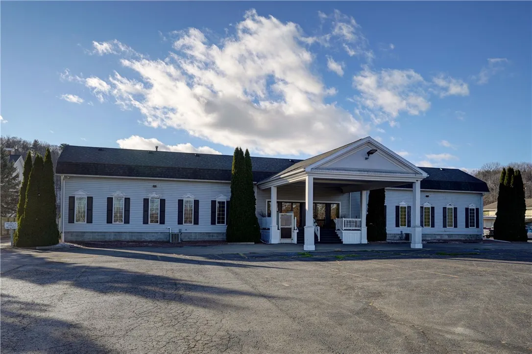 134 North Main Street, Mt Morris, New York 14510, Mt Morris, New York 14510, ,Commercial Sale,For Sale,134 North Main Street, Mt Morris, New York 14510,0,R1650934
