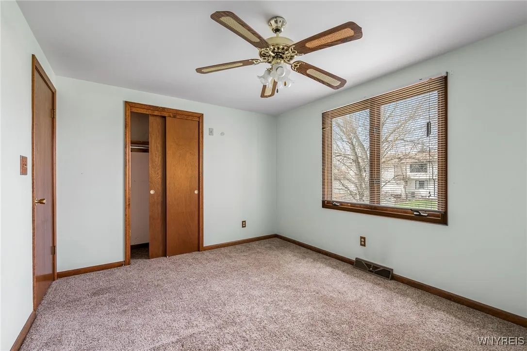 5790 Kippen Drive, Clarence, New York 14051, Clarence, New York 14051, 4 Bedrooms Bedrooms, 14 Rooms Rooms,2 BathroomsBathrooms,Residential,Closed,5790 Kippen Drive, Clarence, New York 14051,0,B1653193