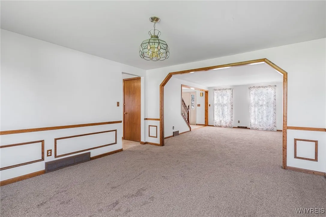 5790 Kippen Drive, Clarence, New York 14051, Clarence, New York 14051, 4 Bedrooms Bedrooms, 14 Rooms Rooms,2 BathroomsBathrooms,Residential,Closed,5790 Kippen Drive, Clarence, New York 14051,0,B1653193