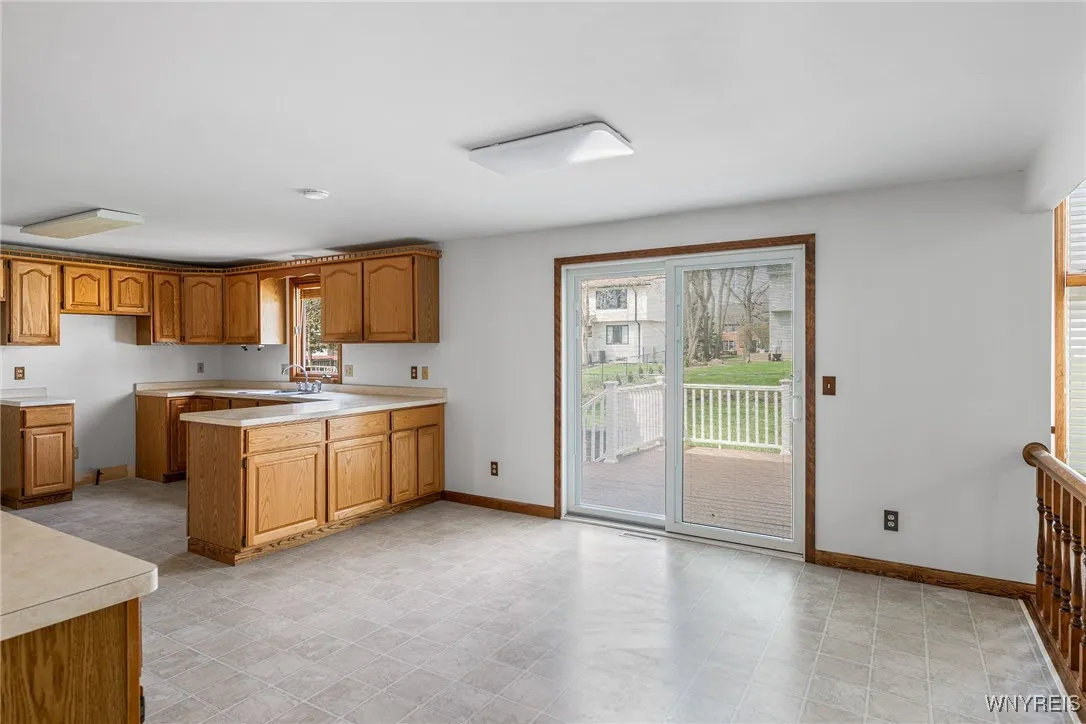5790 Kippen Drive, Clarence, New York 14051, Clarence, New York 14051, 4 Bedrooms Bedrooms, 14 Rooms Rooms,2 BathroomsBathrooms,Residential,Closed,5790 Kippen Drive, Clarence, New York 14051,0,B1653193
