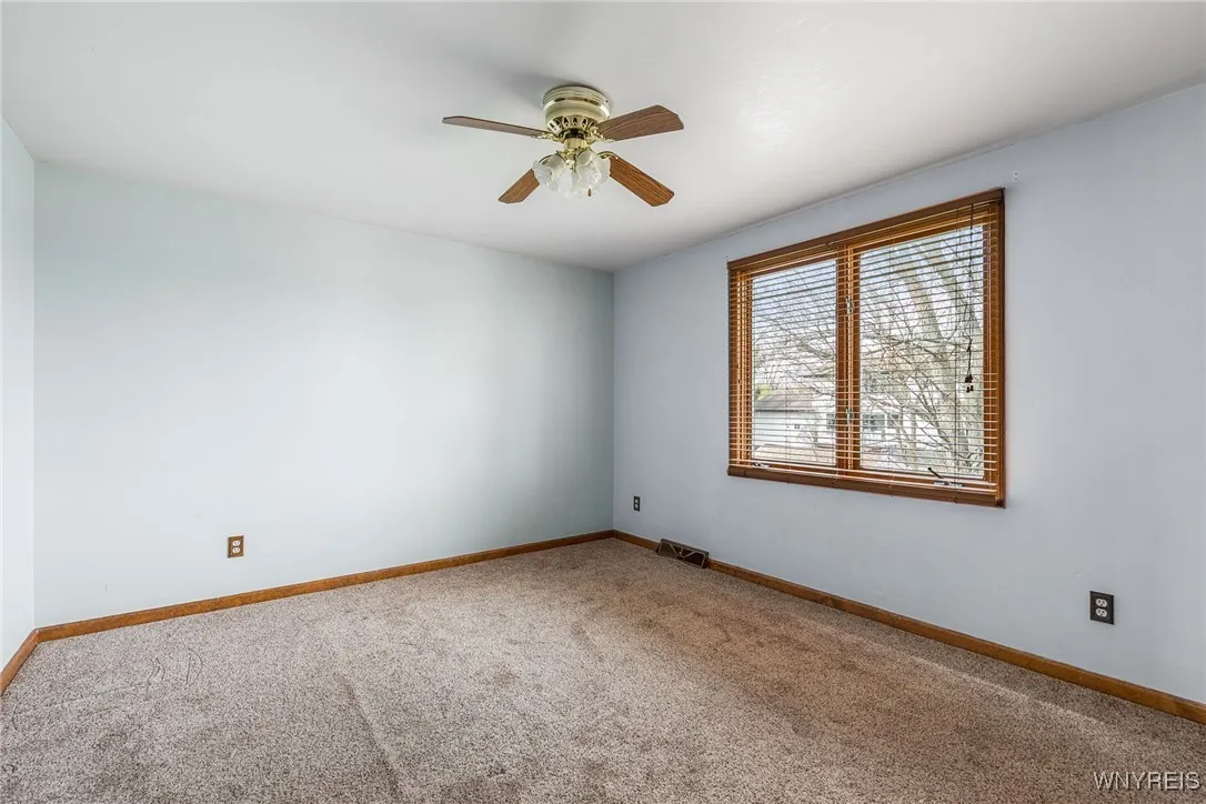 5790 Kippen Drive, Clarence, New York 14051, Clarence, New York 14051, 4 Bedrooms Bedrooms, 14 Rooms Rooms,2 BathroomsBathrooms,Residential,Closed,5790 Kippen Drive, Clarence, New York 14051,0,B1653193