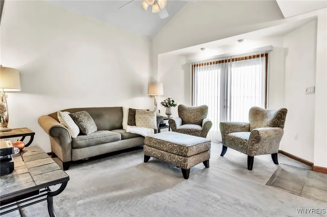 3976 Southwestern Boulevard, Orchard Park, New Yor, Orchard Park, New York 14127, 3 Bedrooms Bedrooms, 9 Rooms Rooms,2 BathroomsBathrooms,Residential,For Sale,3976 Southwestern Boulevard, Orchard Park, New Yor,0,B1652783