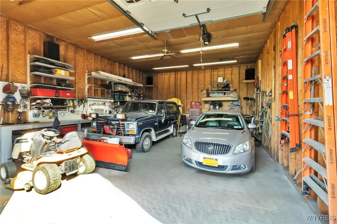 3976 Southwestern Boulevard, Orchard Park, New Yor, Orchard Park, New York 14127, 3 Bedrooms Bedrooms, 9 Rooms Rooms,2 BathroomsBathrooms,Residential,For Sale,3976 Southwestern Boulevard, Orchard Park, New Yor,0,B1652783