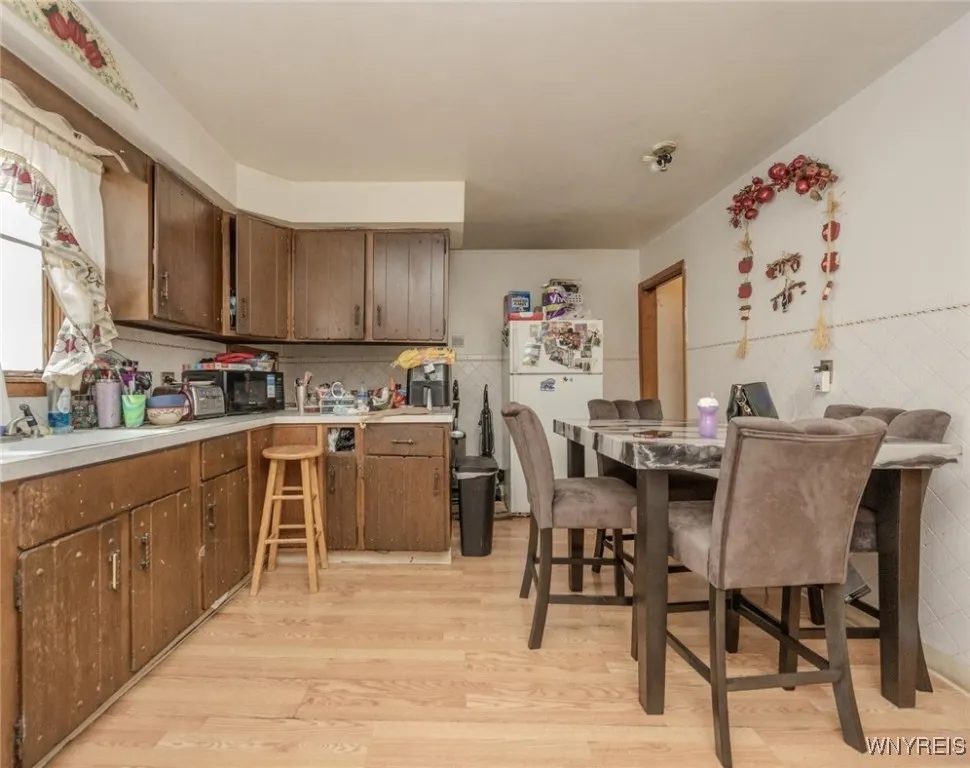 116 Jones Street, Buffalo, New York 14206, Buffalo, New York 14206, 3 Bedrooms Bedrooms, ,2 BathroomsBathrooms,Residential,For Sale,116 Jones Street, Buffalo, New York 14206,0,B1653172