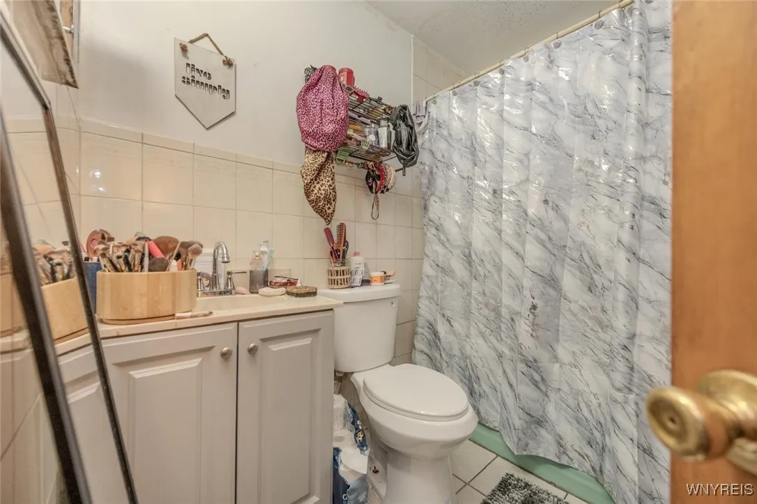 116 Jones Street, Buffalo, New York 14206, Buffalo, New York 14206, 3 Bedrooms Bedrooms, ,2 BathroomsBathrooms,Residential,For Sale,116 Jones Street, Buffalo, New York 14206,0,B1653172