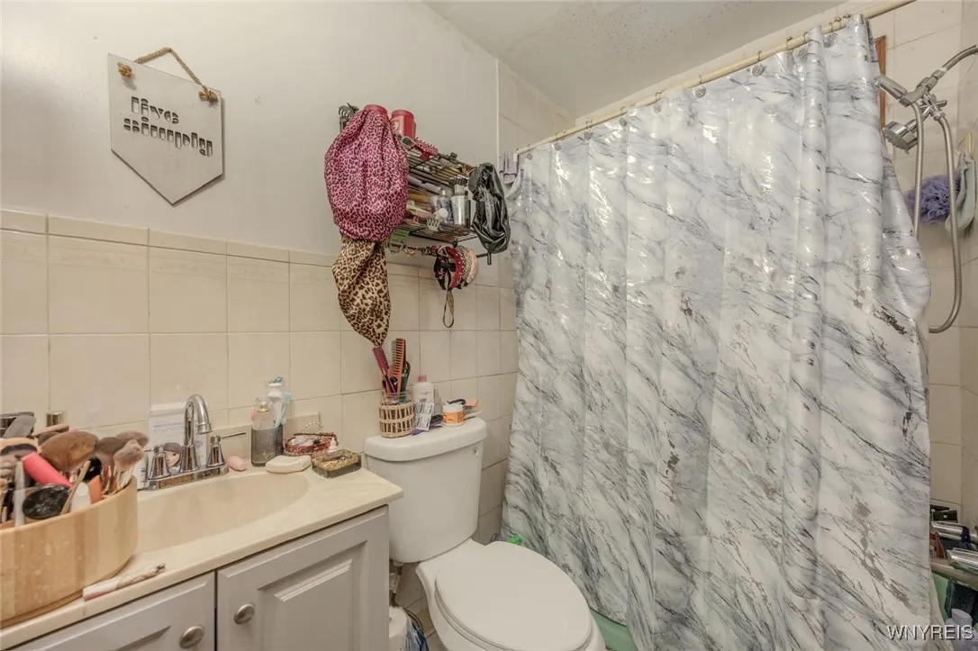 116 Jones Street, Buffalo, New York 14206, Buffalo, New York 14206, 3 Bedrooms Bedrooms, ,2 BathroomsBathrooms,Residential,For Sale,116 Jones Street, Buffalo, New York 14206,0,B1653172