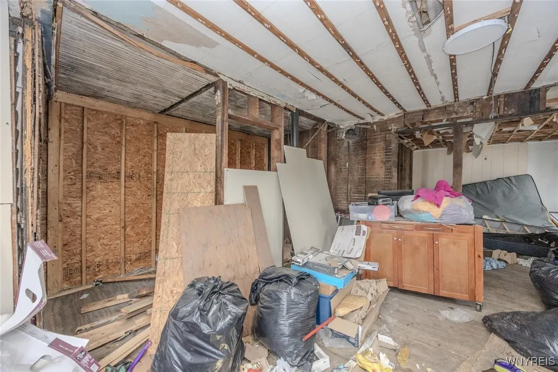 116 Jones Street, Buffalo, New York 14206, Buffalo, New York 14206, 3 Bedrooms Bedrooms, ,2 BathroomsBathrooms,Residential,For Sale,116 Jones Street, Buffalo, New York 14206,0,B1653172