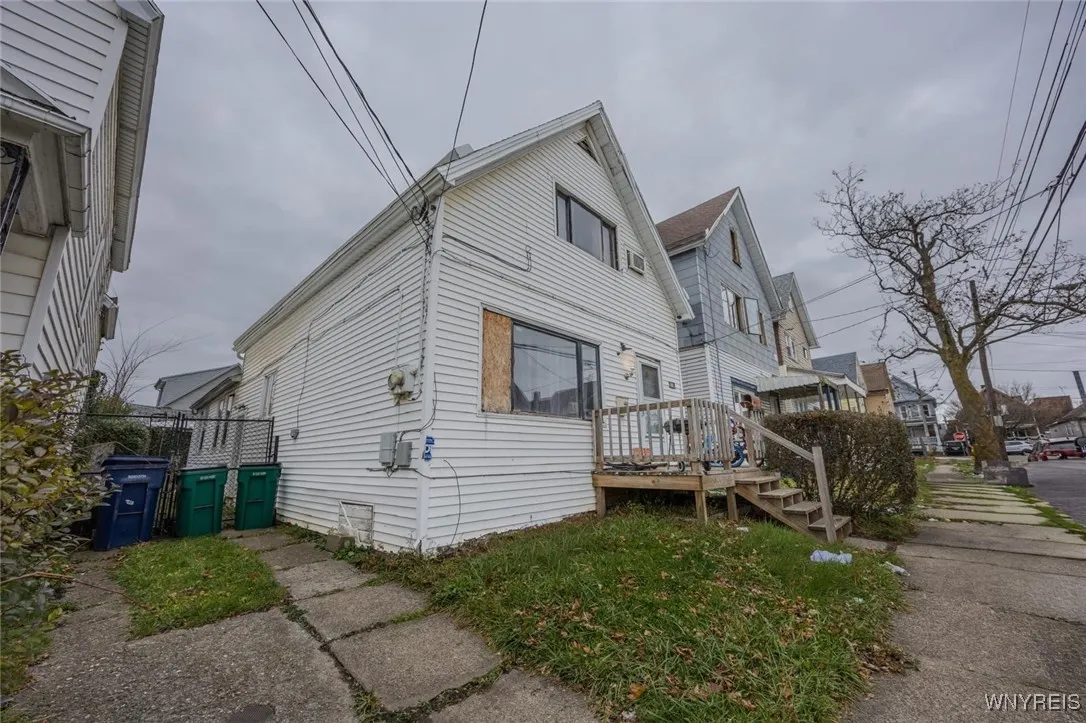 116 Jones Street, Buffalo, New York 14206, Buffalo, New York 14206, 3 Bedrooms Bedrooms, ,2 BathroomsBathrooms,Residential,For Sale,116 Jones Street, Buffalo, New York 14206,0,B1653172