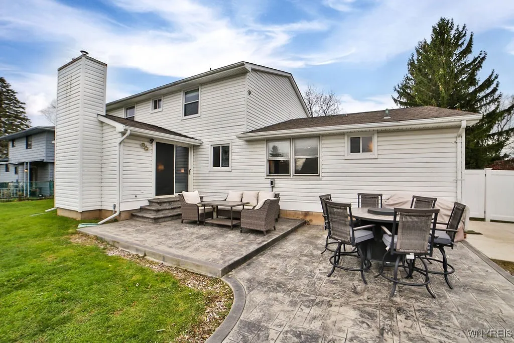 1029 Ransom Road, Grand Island, New York 14072, Grand Island, New York 14072, 4 Bedrooms Bedrooms, 10 Rooms Rooms,1 BathroomBathrooms,Residential,Closed,1029 Ransom Road, Grand Island, New York 14072,0,B1652443