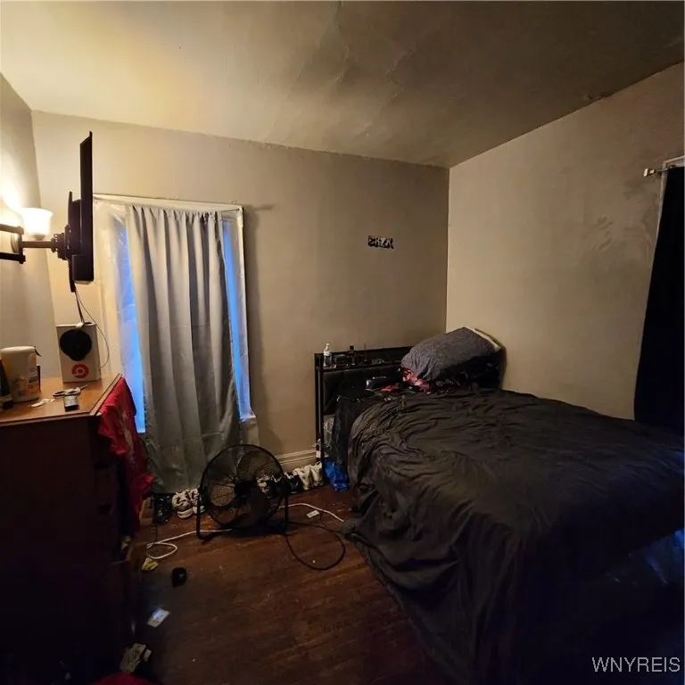 509 East Utica Street, Buffalo, New York 14208, Buffalo, New York 14208, 6 Bedrooms Bedrooms, ,2 BathroomsBathrooms,Residential,Closed,509 East Utica Street, Buffalo, New York 14208,0,B1653265