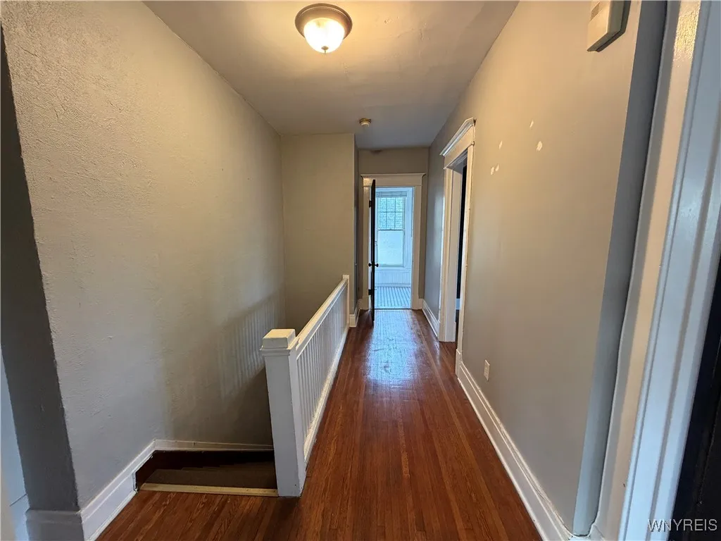 180 Richmond Avenue 2, Buffalo, New York 14222, Buffalo, New York 14222, 1 Bedroom Bedrooms, 4 Rooms Rooms,1 BathroomBathrooms,Residential Lease,Closed,180 Richmond Avenue 2, Buffalo, New York 14222,0,B1653293
