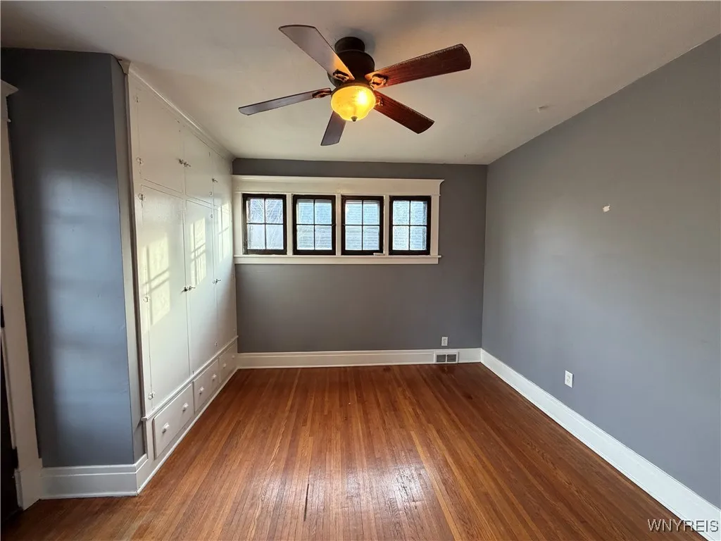 180 Richmond Avenue 2, Buffalo, New York 14222, Buffalo, New York 14222, 1 Bedroom Bedrooms, 4 Rooms Rooms,1 BathroomBathrooms,Residential Lease,Closed,180 Richmond Avenue 2, Buffalo, New York 14222,0,B1653293