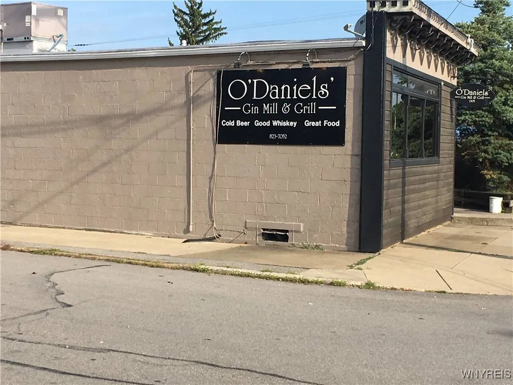 1305 Abbott Road, Lackawanna, New York 14218, Lackawanna, New York 14218, ,Commercial Sale,For Sale,1305 Abbott Road, Lackawanna, New York 14218,0,B1653001
