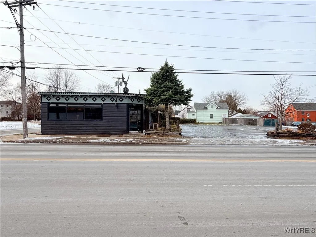 1305 Abbott Road, Lackawanna, New York 14218, Lackawanna, New York 14218, ,Commercial Sale,For Sale,1305 Abbott Road, Lackawanna, New York 14218,0,B1653001