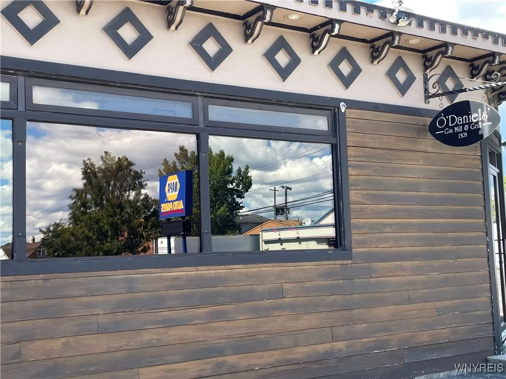 1305 Abbott Road, Lackawanna, New York 14218, Lackawanna, New York 14218, ,Commercial Sale,For Sale,1305 Abbott Road, Lackawanna, New York 14218,0,B1653001