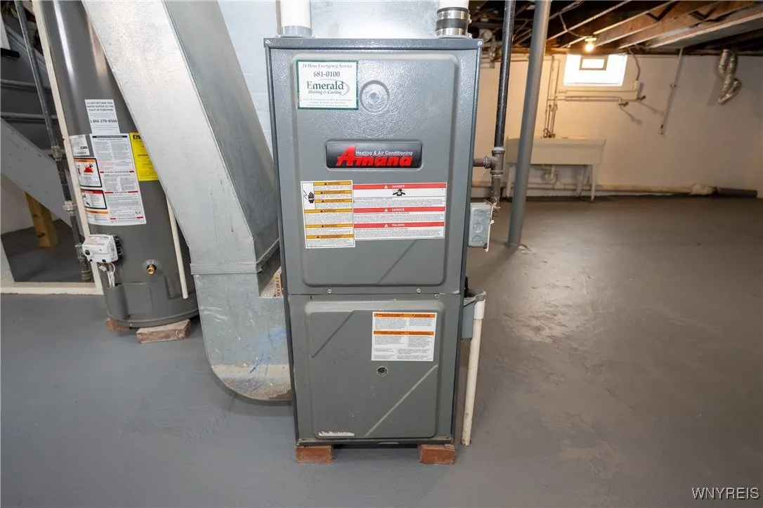 3606 James Street, Hamburg, New York 14219, Hamburg, New York 14219, 4 Bedrooms Bedrooms, 7 Rooms Rooms,1 BathroomBathrooms,Residential,Closed,3606 James Street, Hamburg, New York 14219,0,B1653111