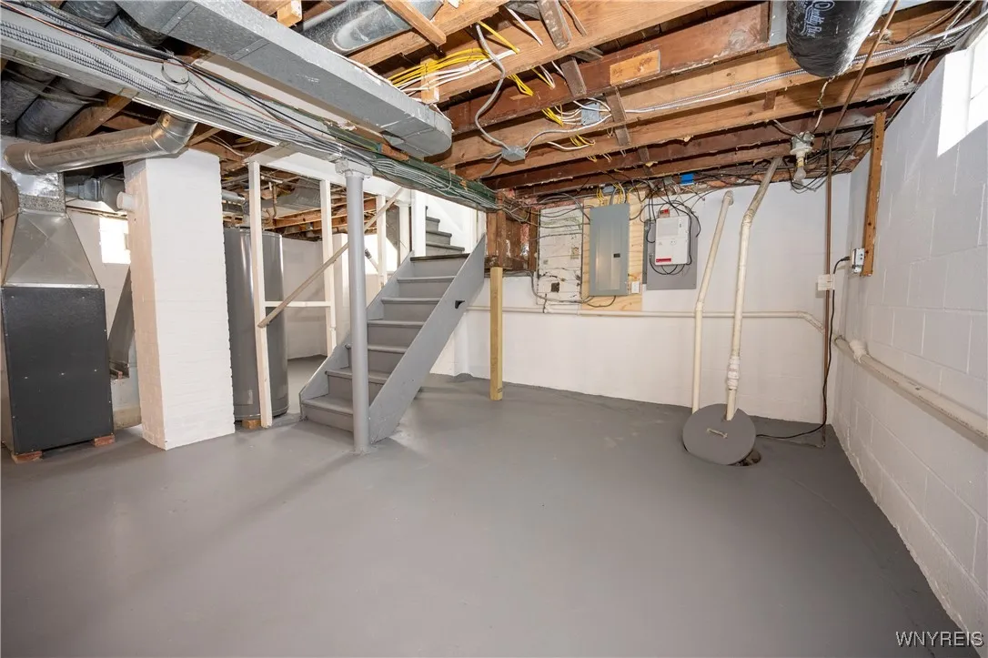 3606 James Street, Hamburg, New York 14219, Hamburg, New York 14219, 4 Bedrooms Bedrooms, 7 Rooms Rooms,1 BathroomBathrooms,Residential,Closed,3606 James Street, Hamburg, New York 14219,0,B1653111