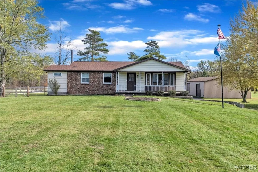 5535 Shimerville Road, Clarence, New York 14031, Clarence, New York 14031, 2 Bedrooms Bedrooms, 5 Rooms Rooms,2 BathroomsBathrooms,Residential,Closed,5535 Shimerville Road, Clarence, New York 14031,0,B1653319