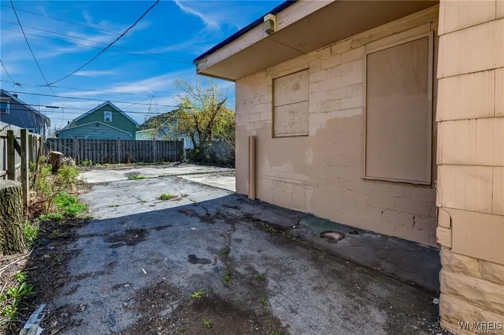1141 Kensington Avenue, Buffalo, New York 14215, Buffalo, New York 14215, ,Commercial Sale,For Sale,1141 Kensington Avenue, Buffalo, New York 14215,0,B1653385