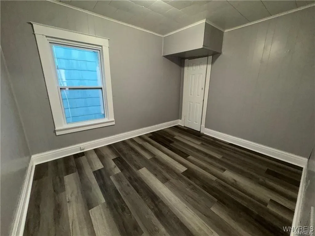 1825 Pierce Avenue 2, Niagara Falls, New York 1430, Niagara Falls, New York 14301, 6 Bedrooms Bedrooms, ,2 BathroomsBathrooms,Residential,For Sale,1825 Pierce Avenue 2, Niagara Falls, New York 1430,0,B1653363