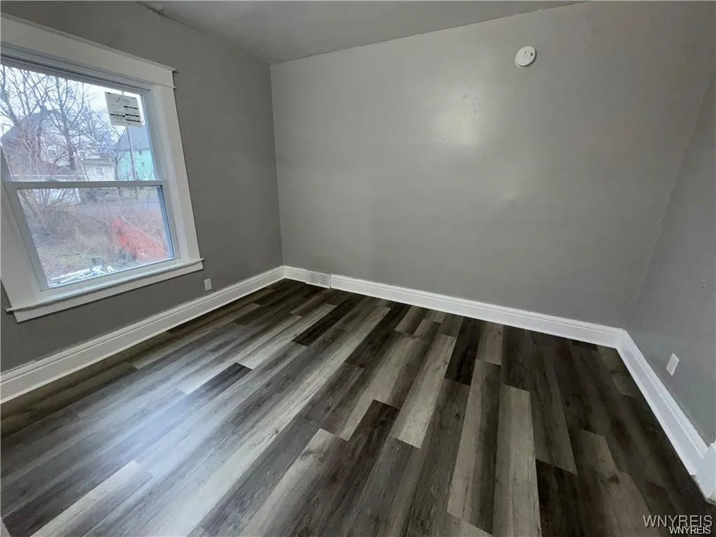 1825 Pierce Avenue 2, Niagara Falls, New York 1430, Niagara Falls, New York 14301, 6 Bedrooms Bedrooms, ,2 BathroomsBathrooms,Residential,For Sale,1825 Pierce Avenue 2, Niagara Falls, New York 1430,0,B1653363
