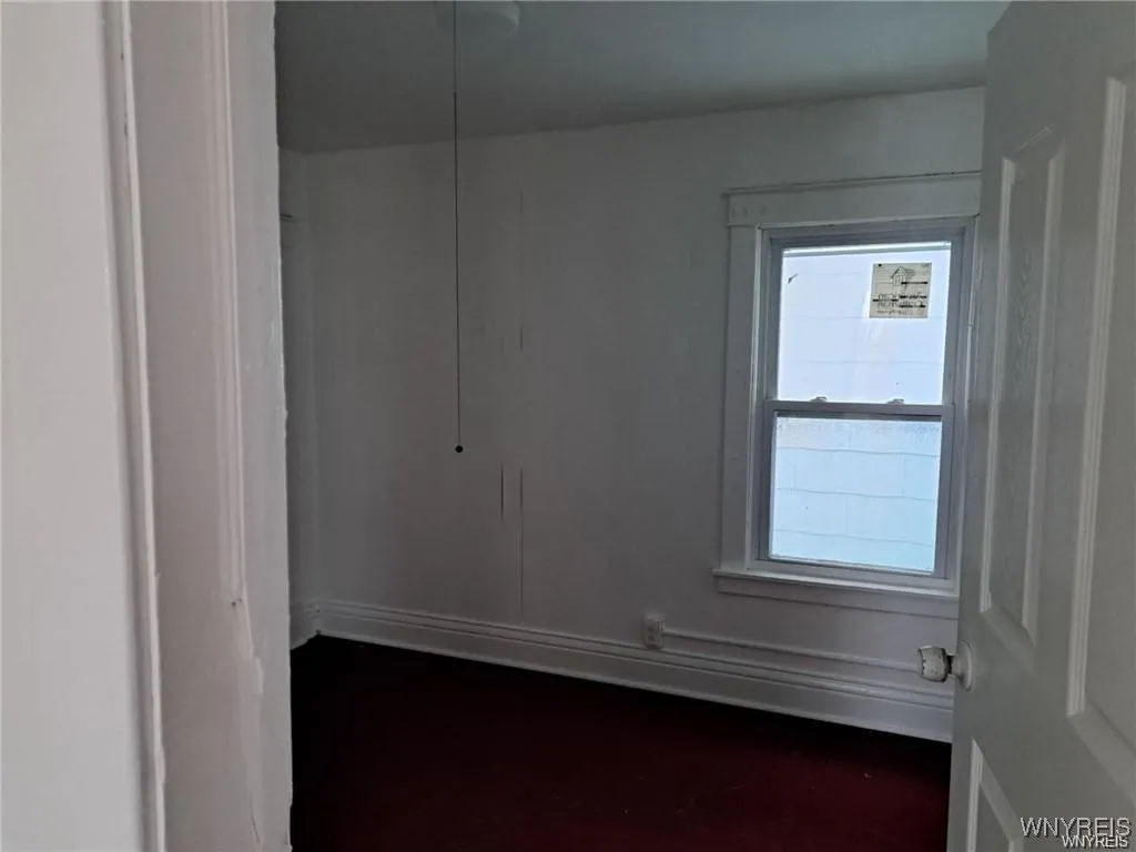 1825 Pierce Avenue 2, Niagara Falls, New York 1430, Niagara Falls, New York 14301, 6 Bedrooms Bedrooms, ,2 BathroomsBathrooms,Residential,For Sale,1825 Pierce Avenue 2, Niagara Falls, New York 1430,0,B1653363