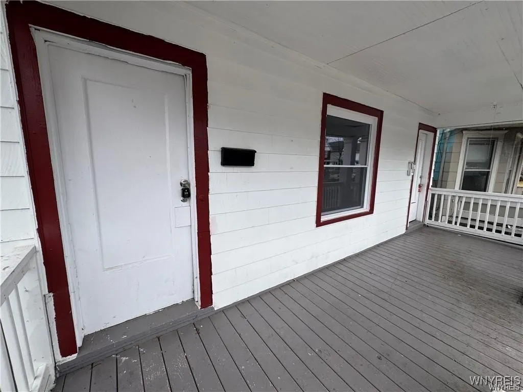 1825 Pierce Avenue 2, Niagara Falls, New York 1430, Niagara Falls, New York 14301, 6 Bedrooms Bedrooms, ,2 BathroomsBathrooms,Residential,For Sale,1825 Pierce Avenue 2, Niagara Falls, New York 1430,0,B1653363