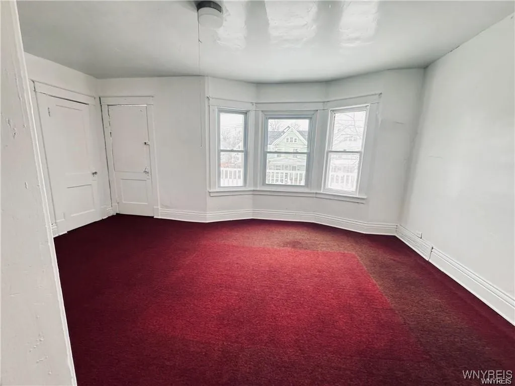 1825 Pierce Avenue 2, Niagara Falls, New York 1430, Niagara Falls, New York 14301, 6 Bedrooms Bedrooms, ,2 BathroomsBathrooms,Residential,For Sale,1825 Pierce Avenue 2, Niagara Falls, New York 1430,0,B1653363