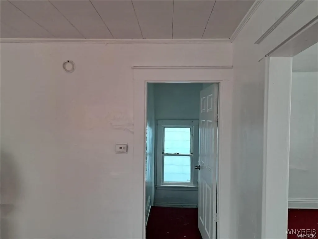 1825 Pierce Avenue 2, Niagara Falls, New York 1430, Niagara Falls, New York 14301, 6 Bedrooms Bedrooms, ,2 BathroomsBathrooms,Residential,For Sale,1825 Pierce Avenue 2, Niagara Falls, New York 1430,0,B1653363