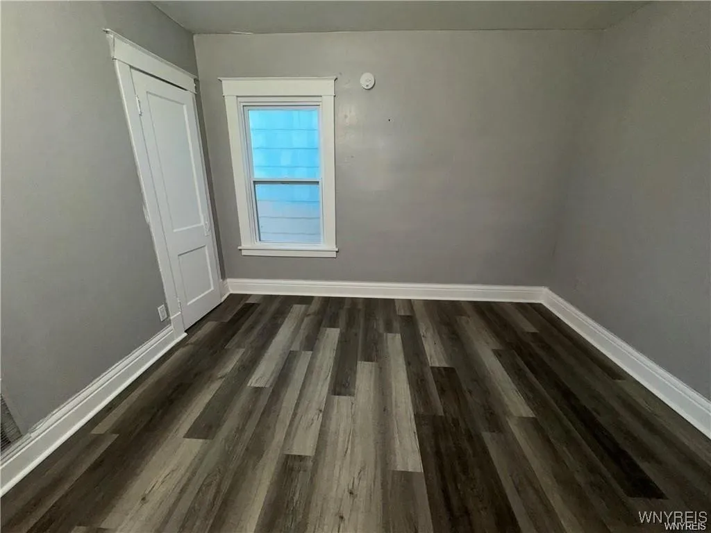1825 Pierce Avenue 2, Niagara Falls, New York 1430, Niagara Falls, New York 14301, 6 Bedrooms Bedrooms, ,2 BathroomsBathrooms,Residential,For Sale,1825 Pierce Avenue 2, Niagara Falls, New York 1430,0,B1653363